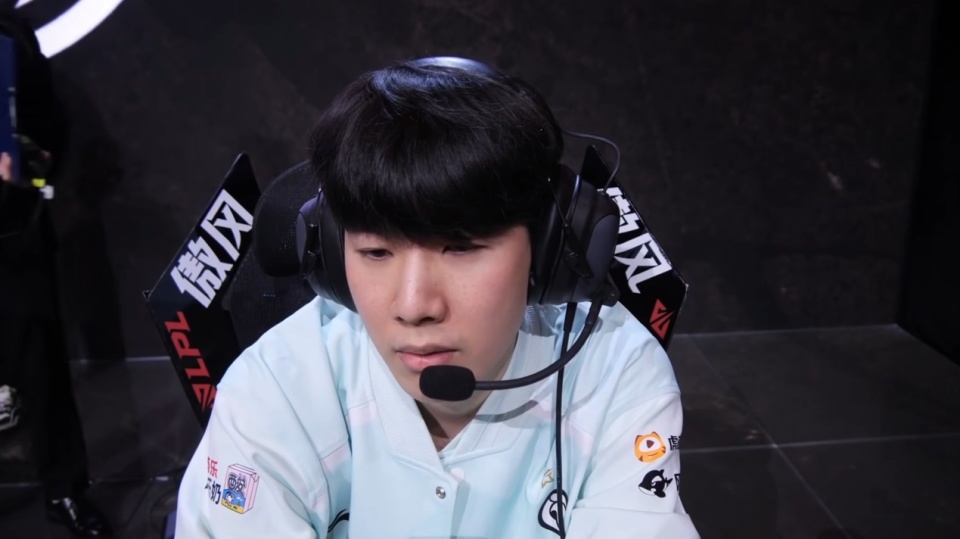 T1 击败 Top Esports 以进入 2025 世界赛总决赛